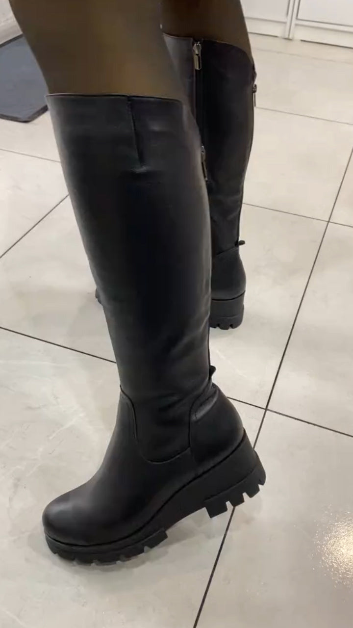 Woman Leather Boots