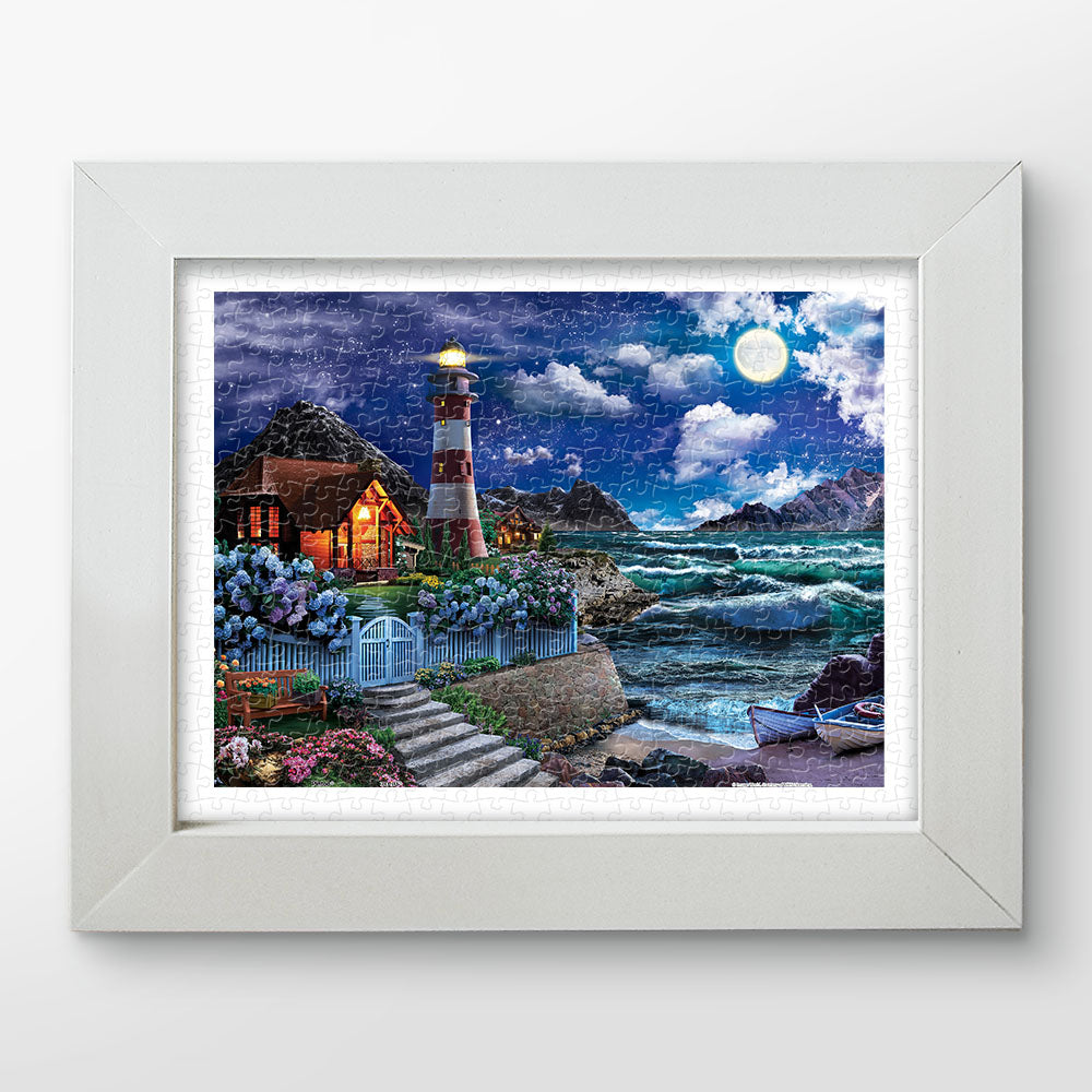 H3565 - 300 Piece - Lighthouse in the Night