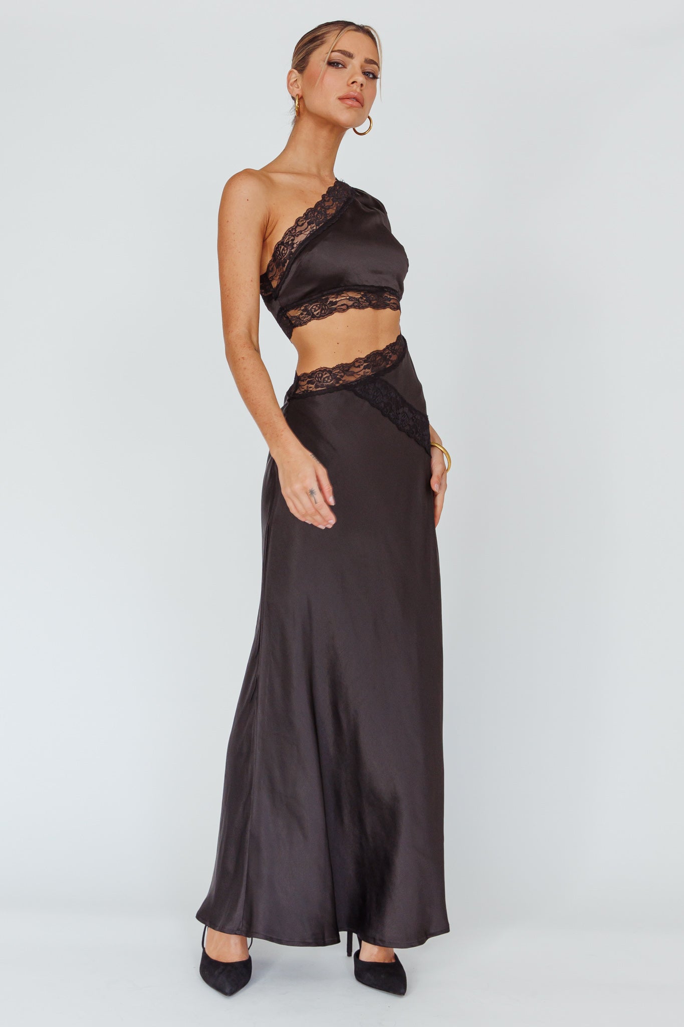 MAHLI ONE-SHOULDER MAXI DRESS CHAMPAGNE