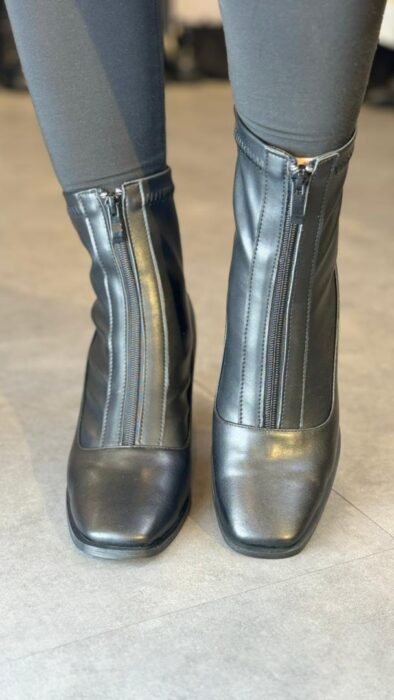 Zip black leather boots