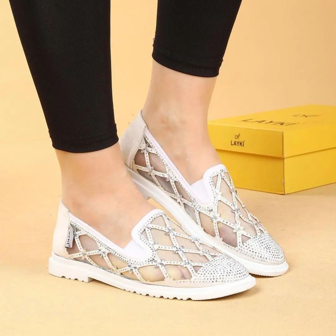 Mesh Flat Breathable Shoes with Rhinestones