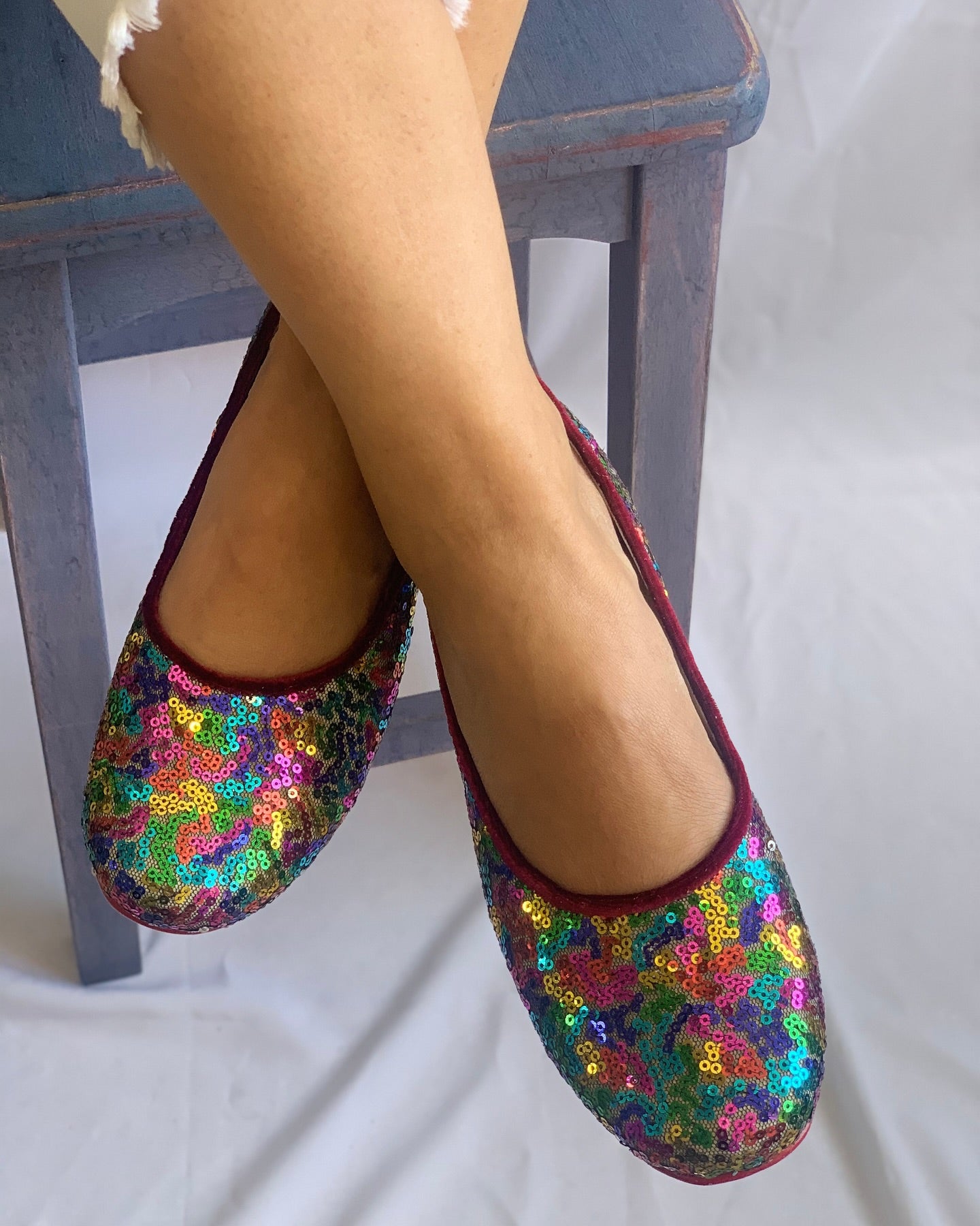 Multicolored sequin  velvet shoes