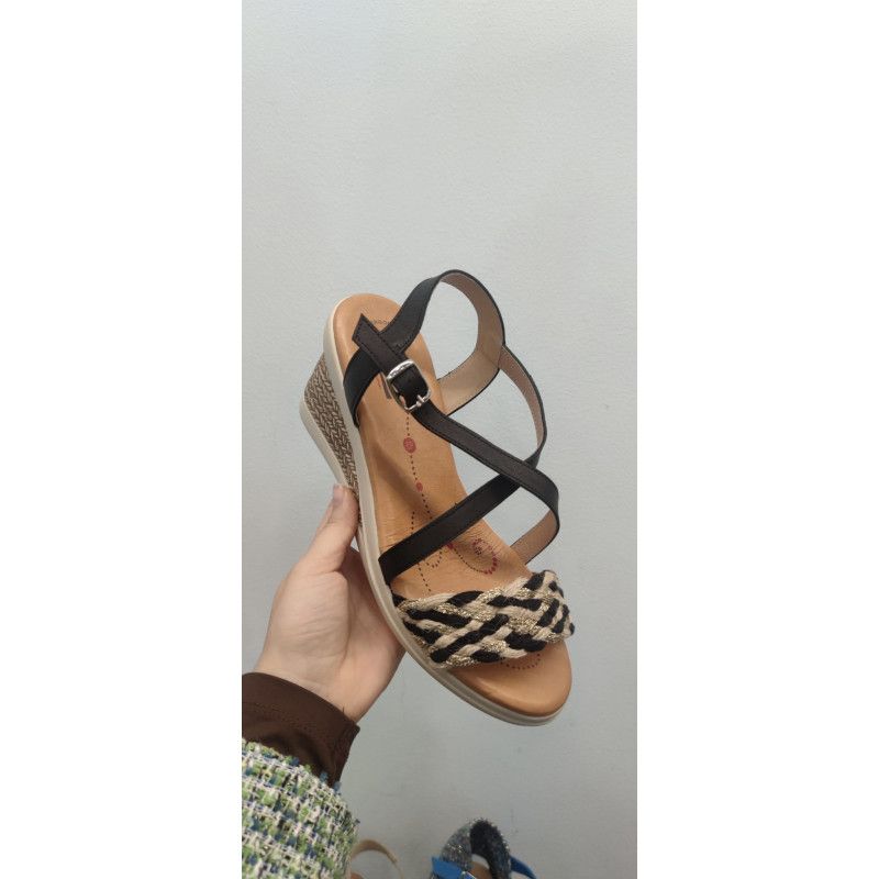 Height adjustable sandals